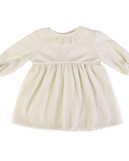 Crèmekleurig gebreid tule jurkje