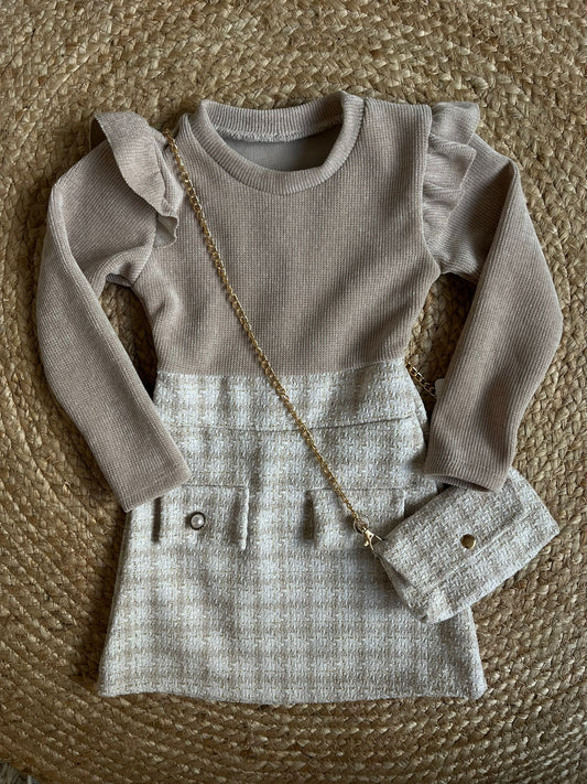 Beige jurkje met tasje