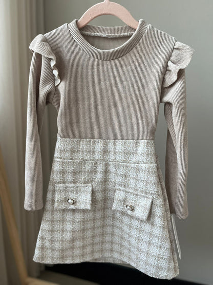 Beige jurkje met tasje