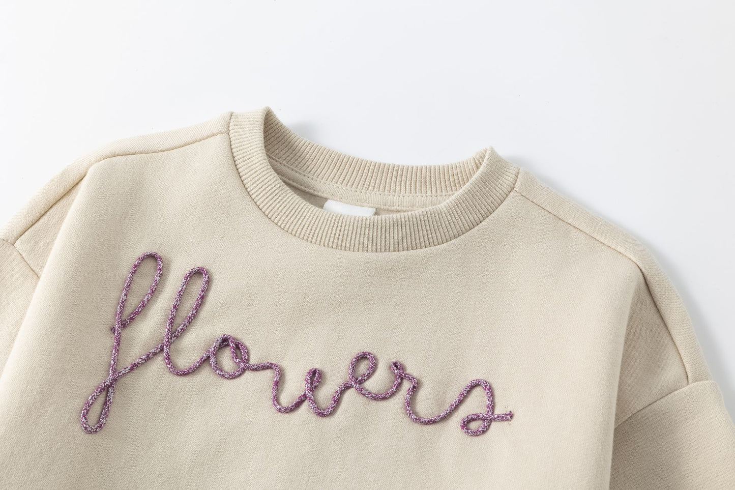 Beige sweatshirt met ‘flowers’-borduursel