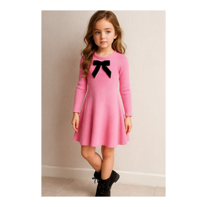 Zwart jurkje met fluwelen strik