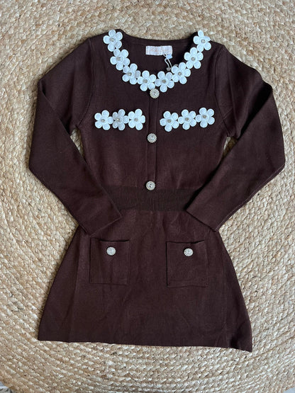 Bruin jurkje met bloemen