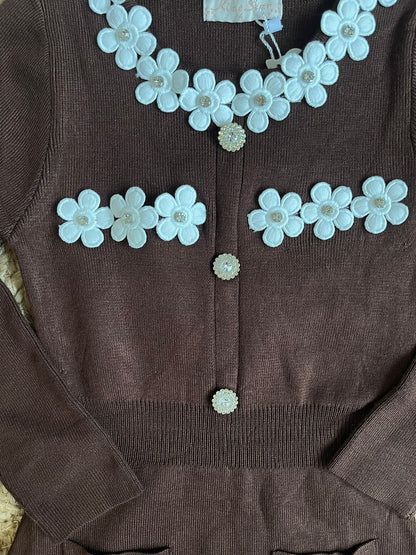 Bruin jurkje met bloemen